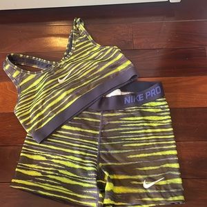 Nike pro set